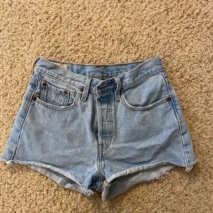 Levi shorts